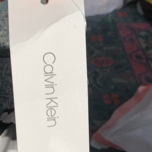 Stunning polka dot blouse. By Calvin Klein size extra large. BNWBW - Picture 5 of 5